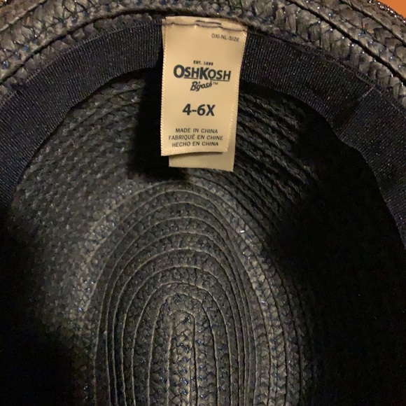 Girls hat size 4/6X made by OshKosh B’Gosh - Picture 6 of 6